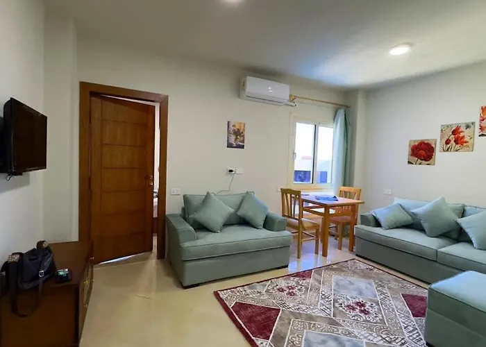 Elegant With & Pool Access * Hurghada