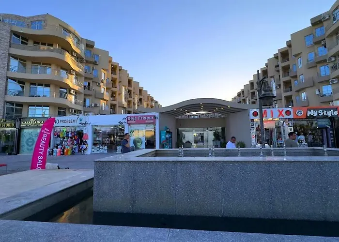 Elegant With & Pool Access Apartamento Hurghada